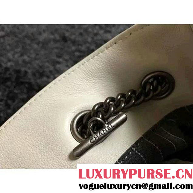 Chanel Calfskin Drawstring Bucket Bag 2016 Paris Off-White (1a086-6052733 )