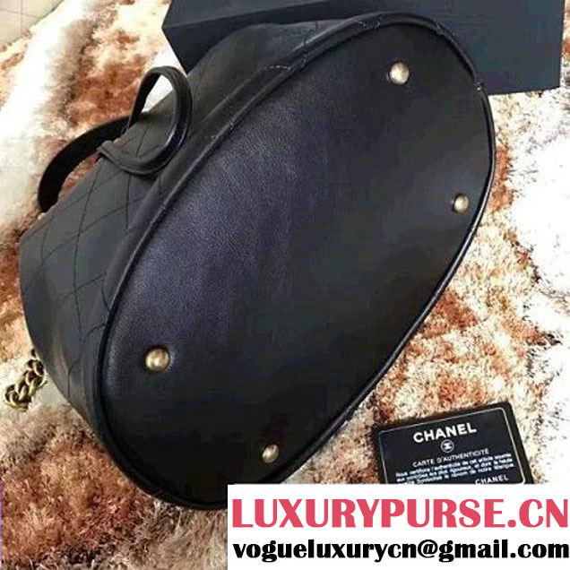 Chanel Black Smooth Calfskin Drawstring Bag A93620 F/W 2016 (1A145-6101415 )