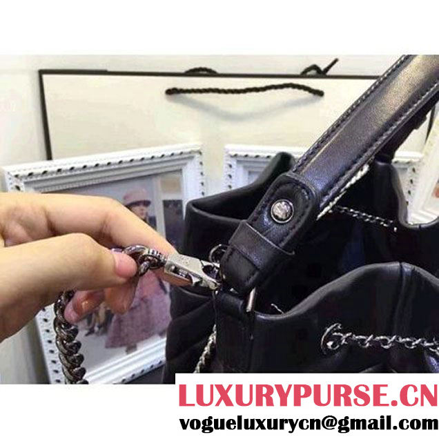 Chanel Black Quilting Lambskin & Silver Drawstring Bag A91273 F/W 2016  (AV-6101416 )