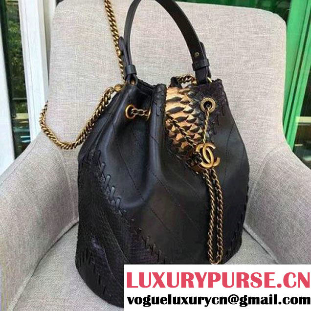Chanel Calfskin & Python Leather Medium Drawstring Bag Black/Gold 2016 (AV-6111720 )