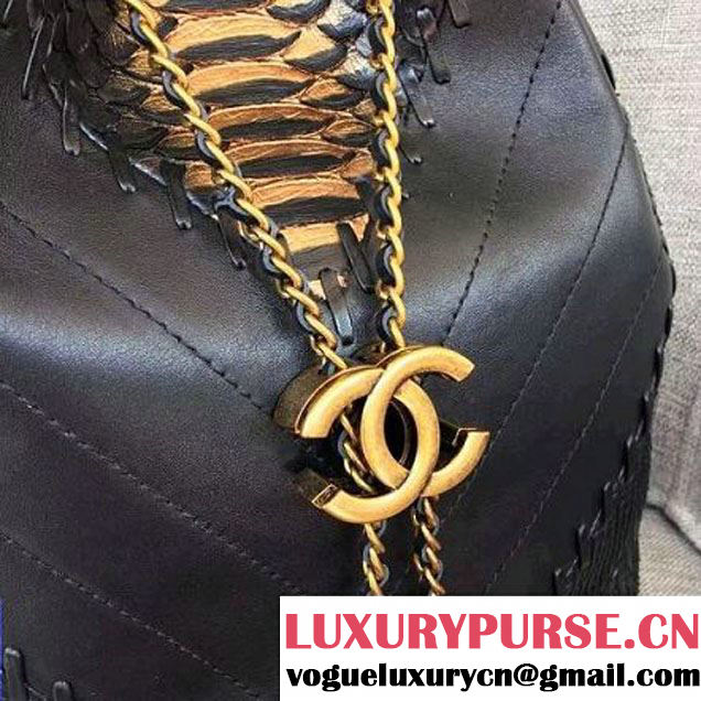 Chanel Calfskin & Python Leather Medium Drawstring Bag Black/Gold 2016 (AV-6111720 )
