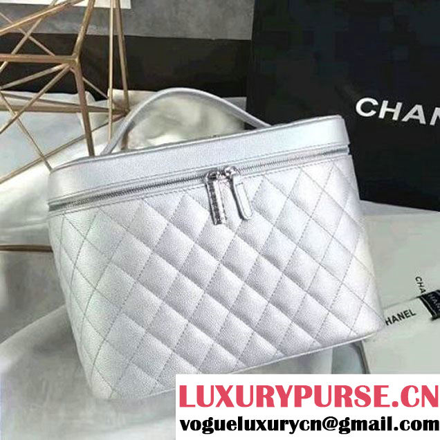 Chanel Grained Calfskin Medium Vanity Case Pouch Cosmetic Bag Silver 2016 (KN-6122401 )