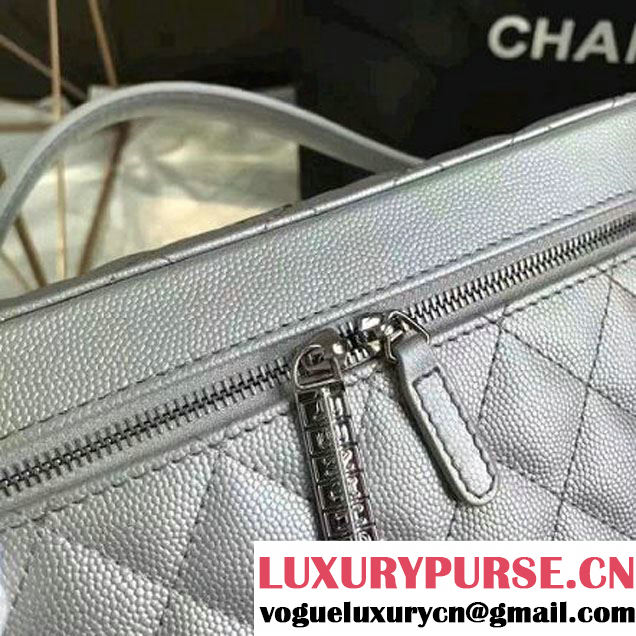 Chanel Grained Calfskin Medium Vanity Case Pouch Cosmetic Bag Silver 2016 (KN-6122401 )