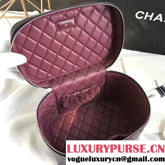 Chanel Grained Calfskin Small Vanity Case Pouch Cosmetic Bag Black 2016 (KN-6122404 )