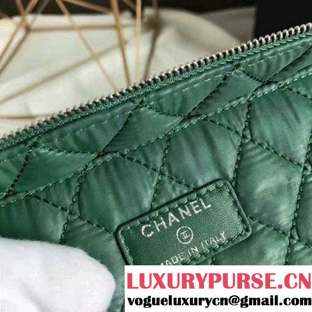 Chanel Grained Calfskin Medium Vanity Case Pouch Cosmetic Bag Green 2016 (KN-6122407 )