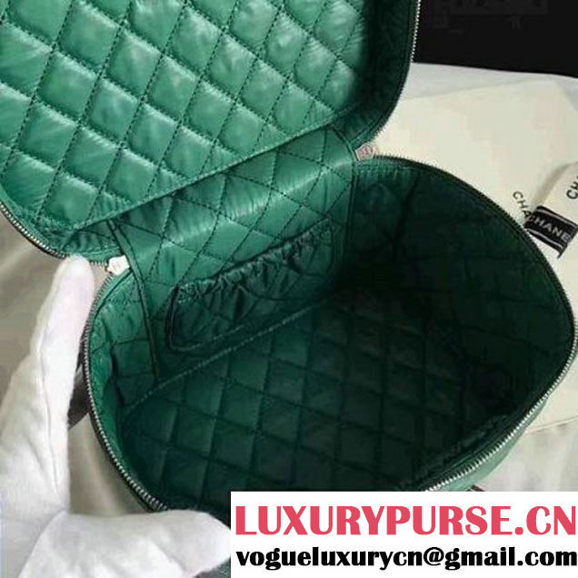 Chanel Grained Calfskin Small Vanity Case Pouch Cosmetic Bag Green 2016 (KN-6122408 )