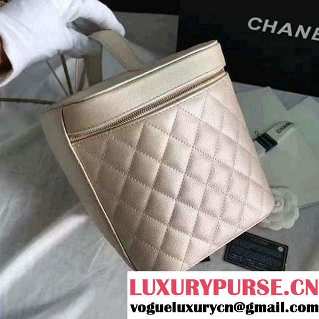 Chanel Grained Calfskin Medium Vanity Case Pouch Cosmetic Bag Beige 2016 (KN-6122409 )
