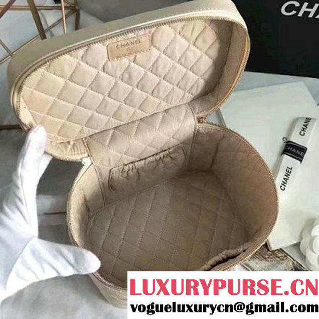 Chanel Grained Calfskin Small Vanity Case Pouch Cosmetic Bag Beige 2016 (KN-6122410 )