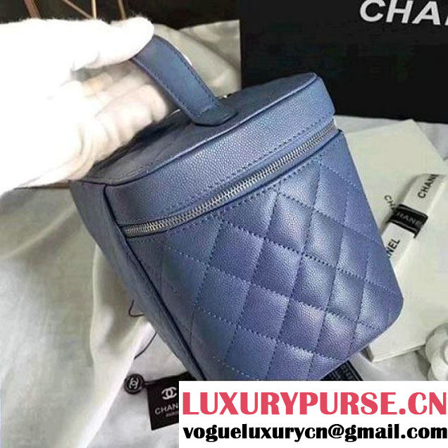 Chanel Grained Calfskin Small Vanity Case Pouch Cosmetic Bag Blue 2016 (KN-6122412 )