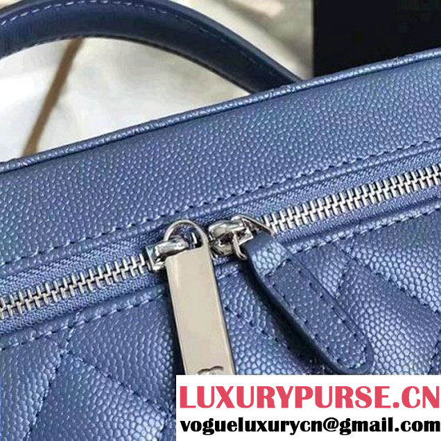 Chanel Grained Calfskin Small Vanity Case Pouch Cosmetic Bag Blue 2016 (KN-6122412 )