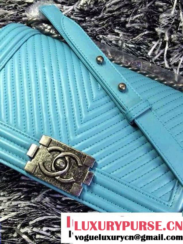 Chanel Boy Flap Bag With Herringbone Chevron Stitiching in Turquoise - Fall 2014