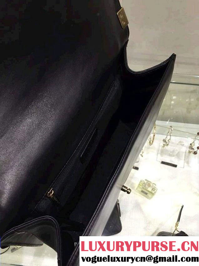 Chanel Large Boy Flap Shoulder Bag Black in Lambskin Leather with Golden Hardware