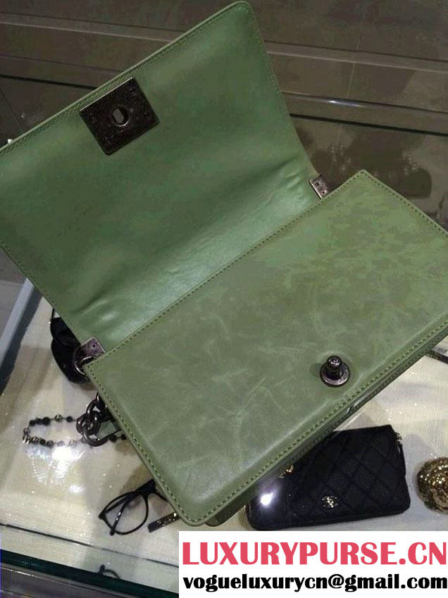 Chanel Medium Boy Flap Shoulder Bag Leather A67086 Green