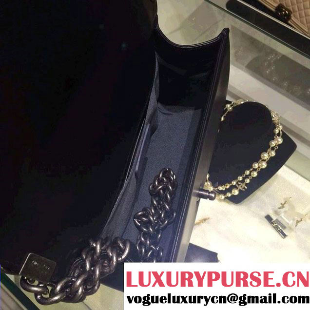 Chanel Medium Boy Flap Shoulder Bag A67086 in Lambskin Leather Black
