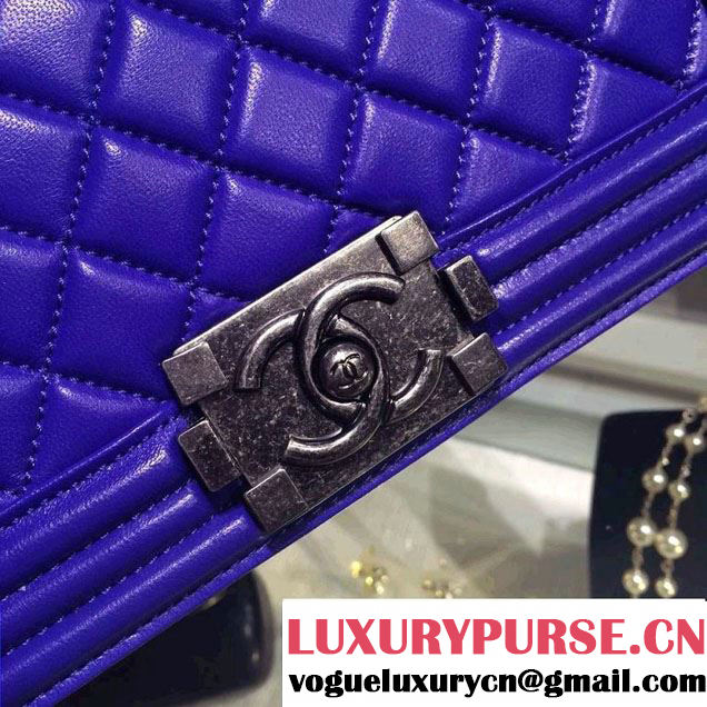 Chanel Medium Boy Flap Shoulder Bag A67086 in Lambskin Leather Blue
