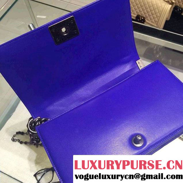 Chanel Medium Boy Flap Shoulder Bag A67086 in Lambskin Leather Blue