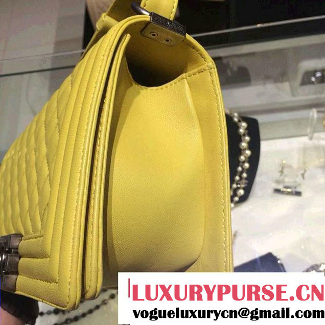 Chanel Medium Boy Flap Shoulder Bag A67086 in Lambskin Leather Yellow