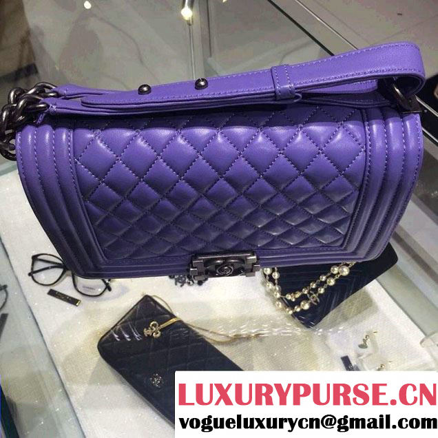 Chanel Medium Boy Flap Shoulder Bag A67086 in Lambskin Leather Lavender