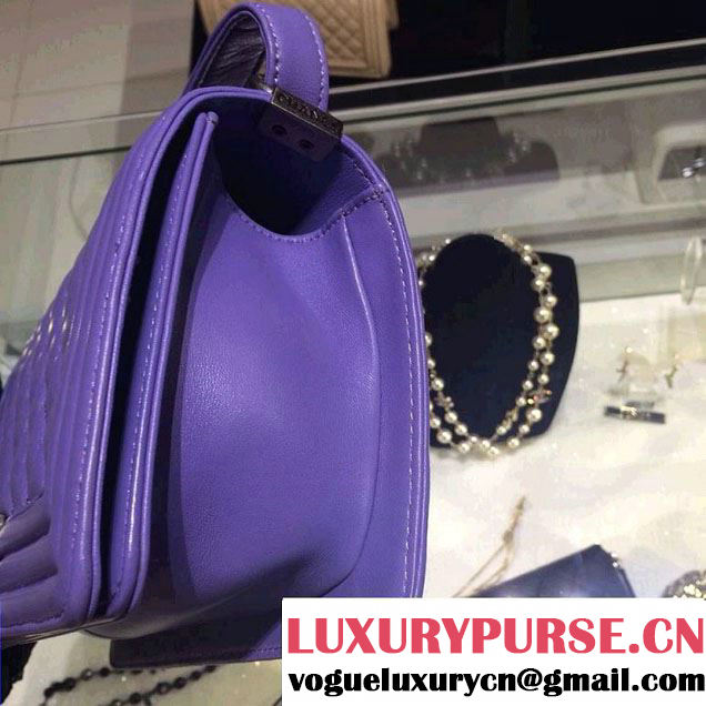 Chanel Medium Boy Flap Shoulder Bag A67086 in Lambskin Leather Lavender