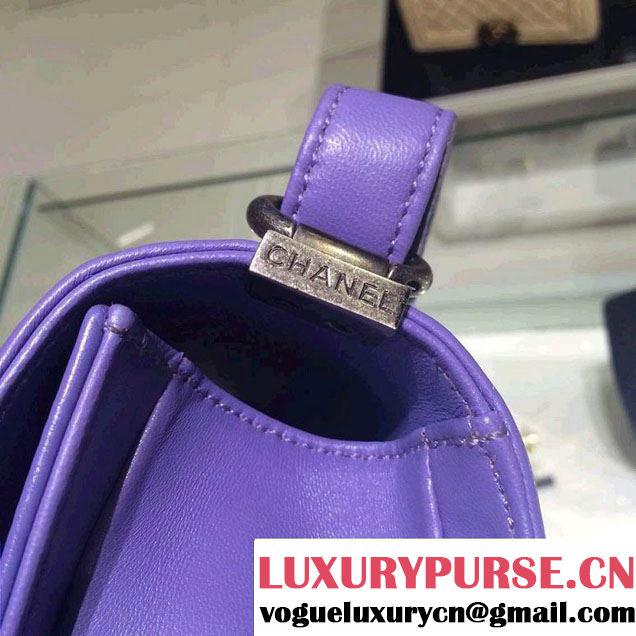 Chanel Medium Boy Flap Shoulder Bag A67086 in Lambskin Leather Lavender