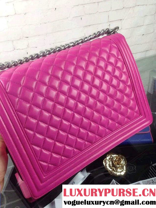 Chanel Large Boy Flap Shoulder Bag in Lambskin Leather Fuchsia