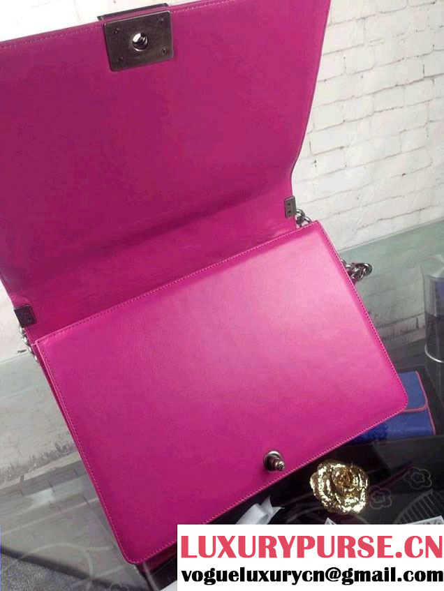 Chanel Large Boy Flap Shoulder Bag in Lambskin Leather Fuchsia