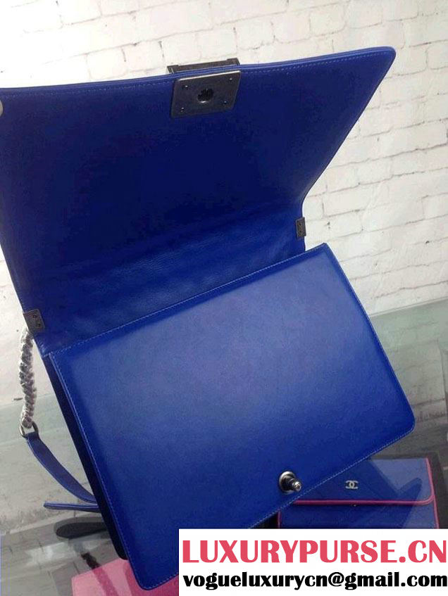 Chanel Large Boy Flap Shoulder Bag in Lambskin Leather Blue