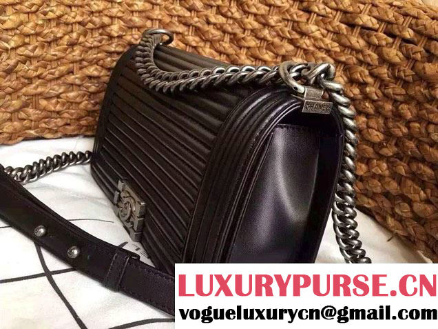 Chanel Horizontal Quilted Old Medium Boy Flap Bag Black 2015/2016
