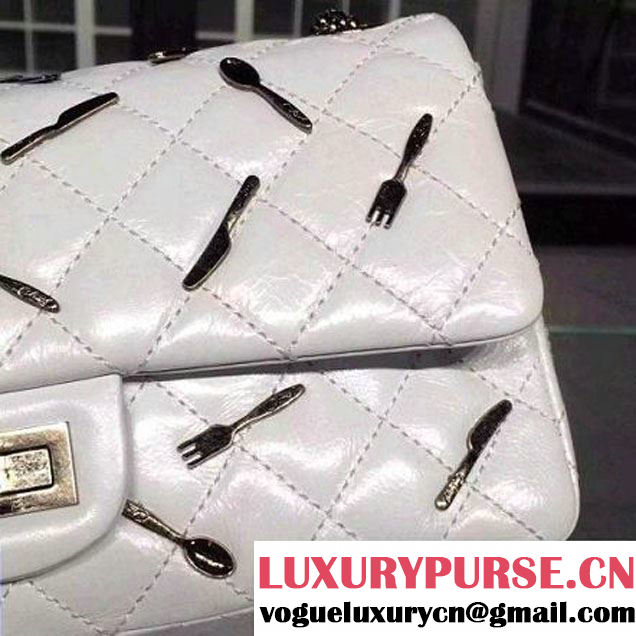 Chanel Reissue 225 With Spoon Charm Flap bag (111940) White Fall Winter 2015 (XINXIN-052479 )