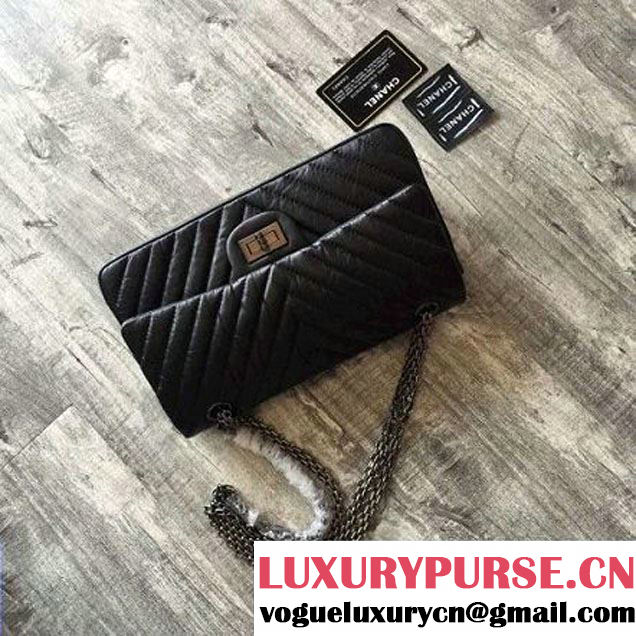 Chanel Chevron 2.55 Reisue Size 225 Flap Bag Black 2016 (KN-6072218 )