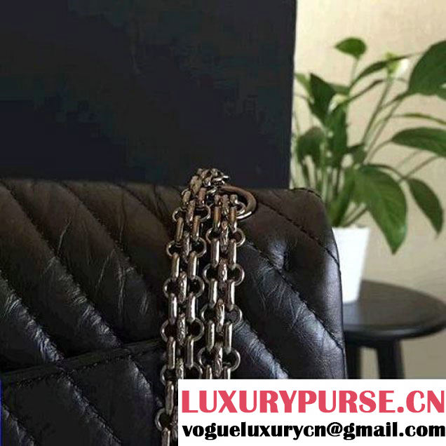 Chanel Chevron 2.55 Reisue Size 225 Flap Bag Black 2016 (KN-6072218 )