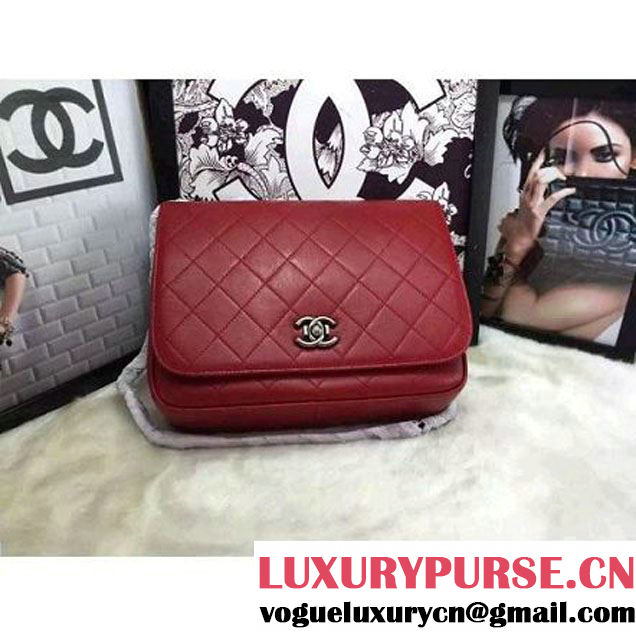 Chanel Red Messenger Bag PRE-SS 2015 (2a210-041421 )