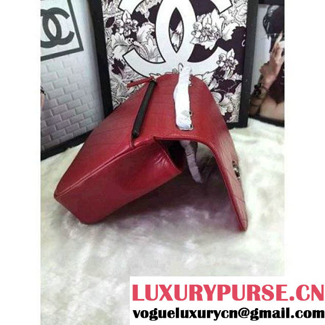 Chanel Red Messenger Bag PRE-SS 2015 (2a210-041421 )