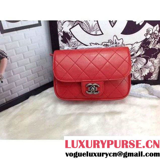 Chanel Small Messenger Bag PRE-SS 2015 in Red (2a210-041423 )