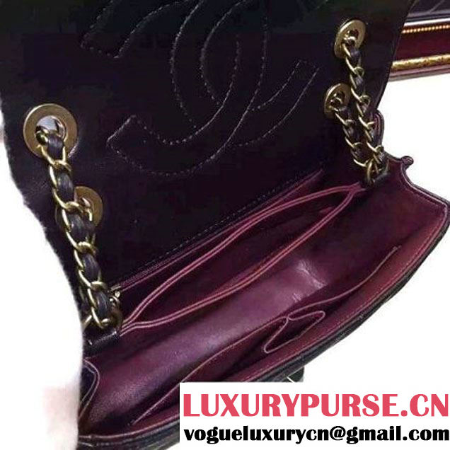 Chanel Lambskin Flap Bag With a Leather Covered CC Singnature Black Pre- Fall 2015 (2A136-062410 )