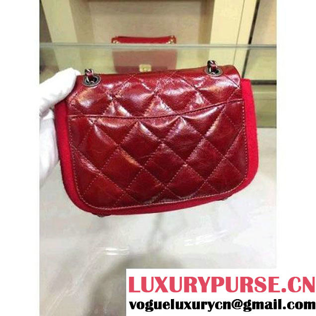 Chanel Red Calfskin And Felt Falp Bag Embellished With An Edelweiss Paris-Salzburg 2015/15 (2a143-072501 )