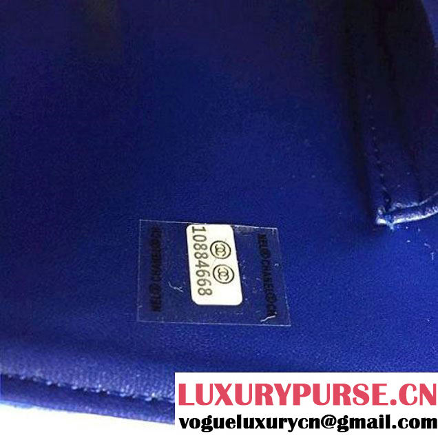 Chanel Medium Velvet Envelope Flap Bag In Royal Blue (2A058-092206 )