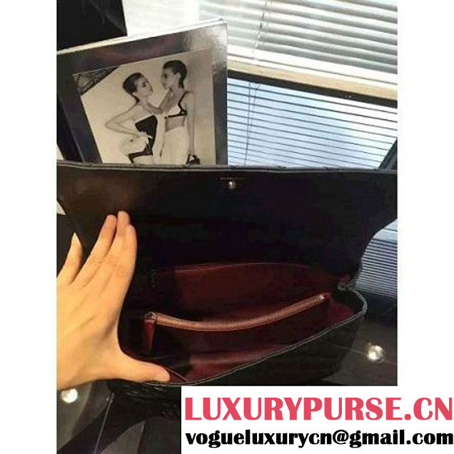 Chanel Large Black Caviar Calfskin Flap Bag Pre Fall-Winter 2015 (2A046-102915 )