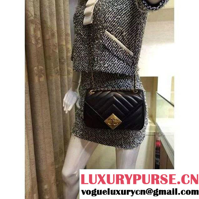 Chanel CC Logo Chevron Lambskin Flap Bag (2A143-120114 )