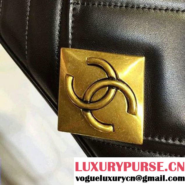 Chanel CC Logo Chevron Lambskin Flap Bag (2A143-120114 )