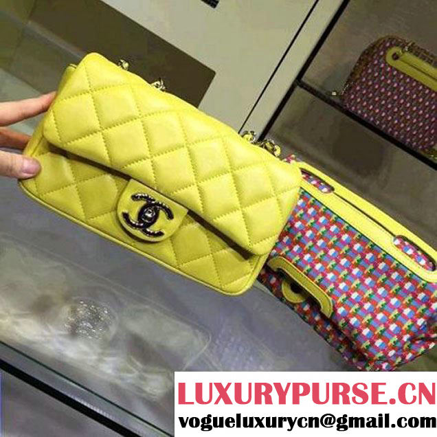 Chanel Rubber Flap Bag With A Removable Raincoat Cruise 2016 (2A143-121801 )