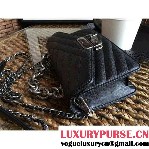 Chanel Goatskin & Ruthenium Metal Small Flap Bag Black F/W 2016 (1A086-6082409 )