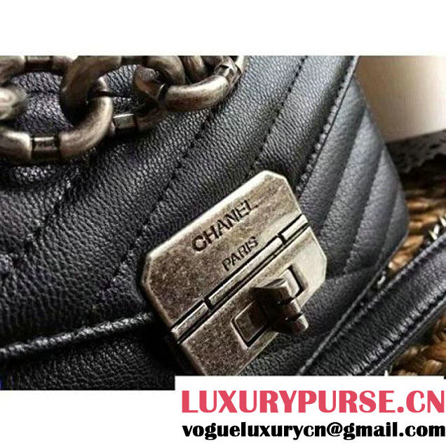 Chanel Goatskin & Ruthenium Metal Small Flap Bag Black F/W 2016 (1A086-6082409 )