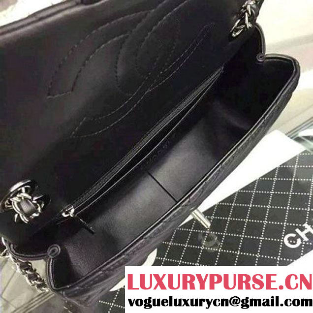 Chanel Small Black Quilted Lambskin Flap Bag Fall-Winter 2015/16 (2A058-102609 )