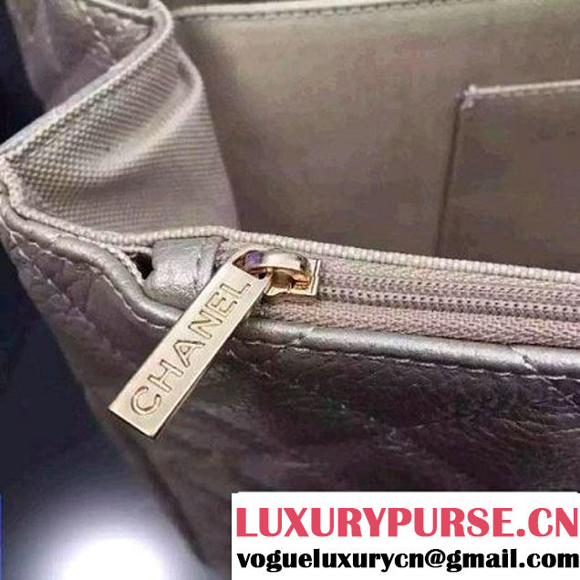 Chanel Metallic Calfskin XXL Large Classic Flap Bag Gold A91169 S/S 2016 (2A057-6052304 )