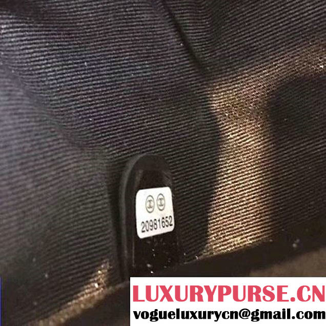 Chanel Chevron Glittered PVC & Patent Leather Medium Boy Flap Bag A67086 2017 (KN-7110103 )