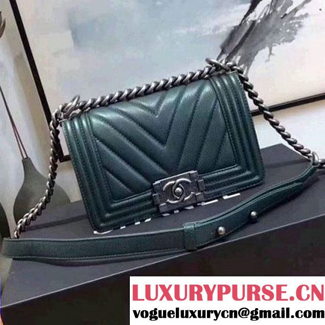 Chanel Chevron Grained Calfskin Small Boy Flap Bag Green 2017 (KN-7111033 )