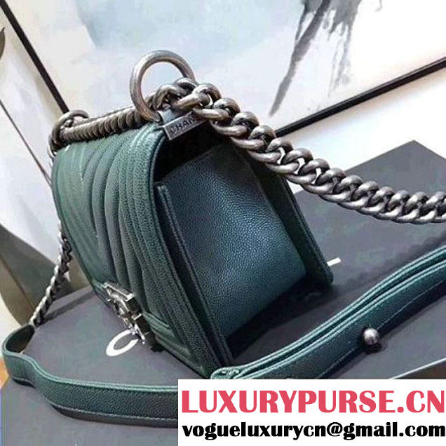 Chanel Chevron Grained Calfskin Small Boy Flap Bag Green 2017 (KN-7111033 )