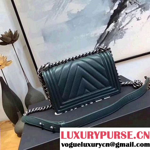 Chanel Chevron Grained Calfskin Small Boy Flap Bag Green 2017 (KN-7111033 )