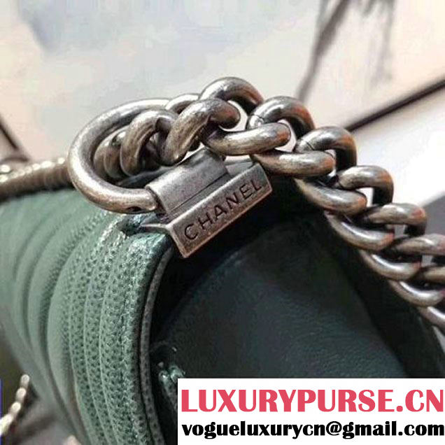 Chanel Chevron Grained Calfskin Small Boy Flap Bag Green 2017 (KN-7111033 )